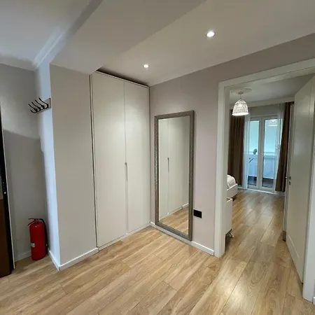 Luxury City Center 2bd Apt. Tirana